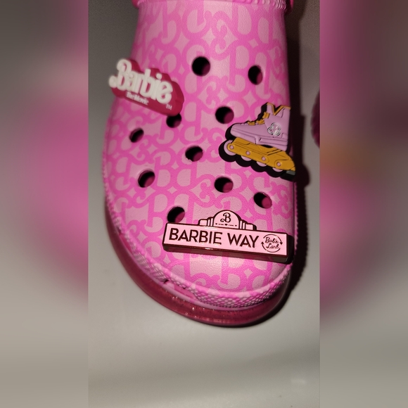 Crocs x Barbie - Picture 6 of 8